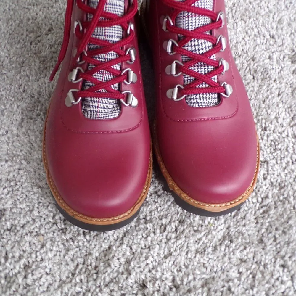 Bernardo Red boho Rain Winter boots 6